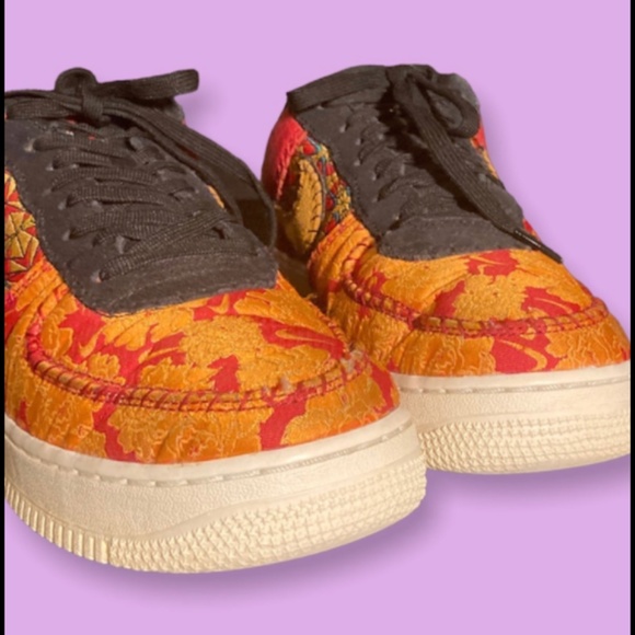Custom Nike Air Force 1s - Picture 6 of 8